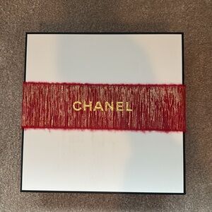 CHANEL Gift Box
